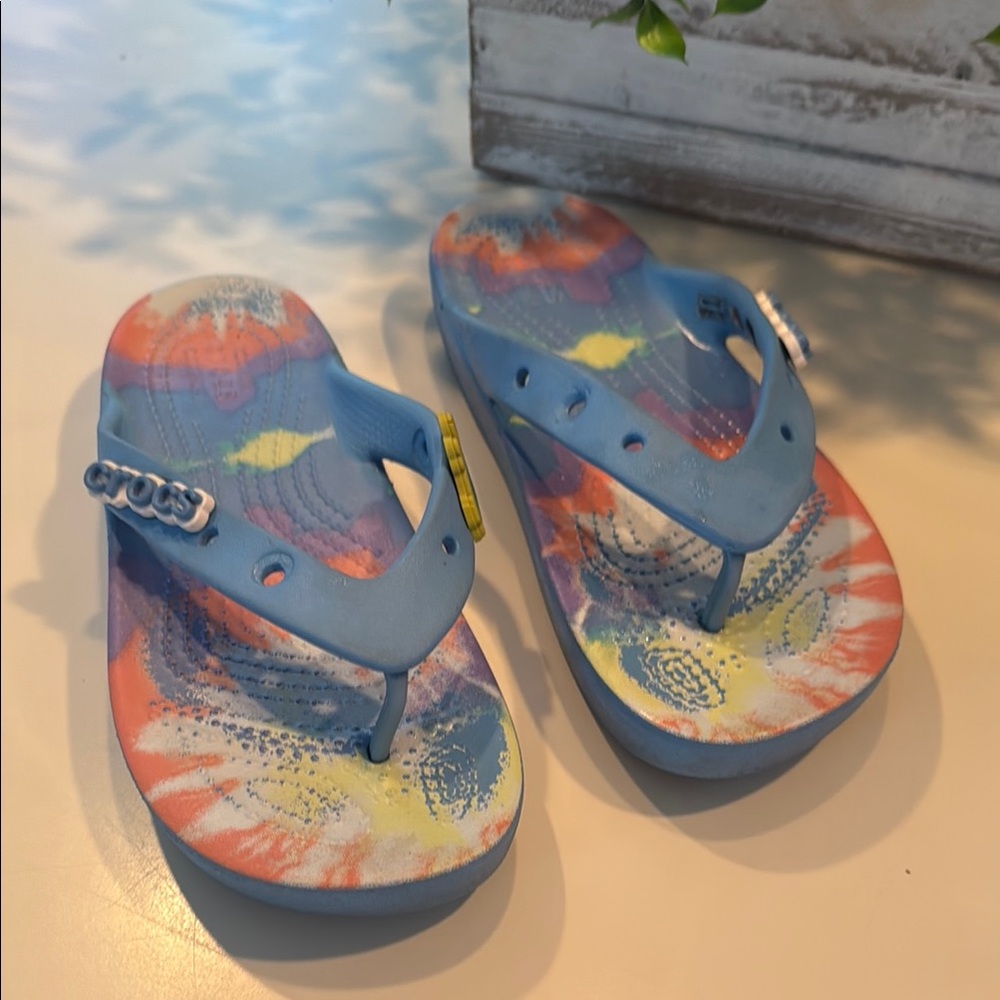 CROCS Blue and Orange Sandals with Thong Strap